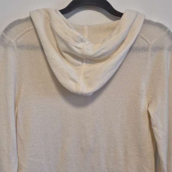 J. Crew 100% Cashmere Hoodie Ivory Knit Button Neck Italian Cashmere Womens Sz M - Picture 8 of 10